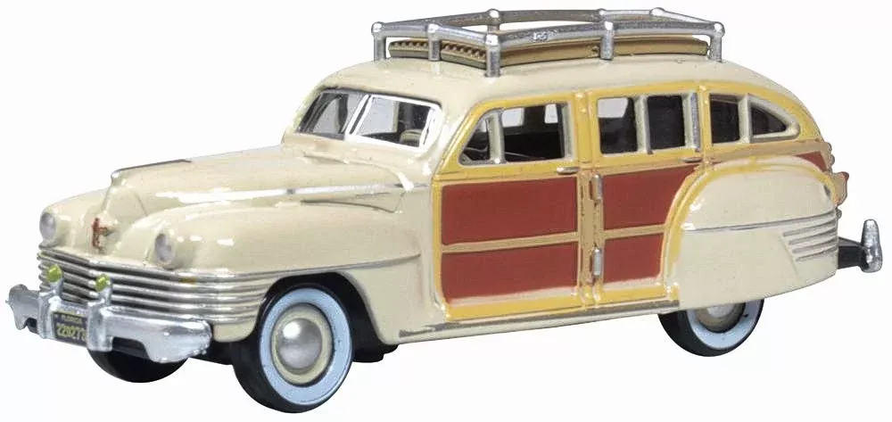 1942 Chrysler Town and Country Station Wagon Catalina Tan & Brown 553-87CB42003