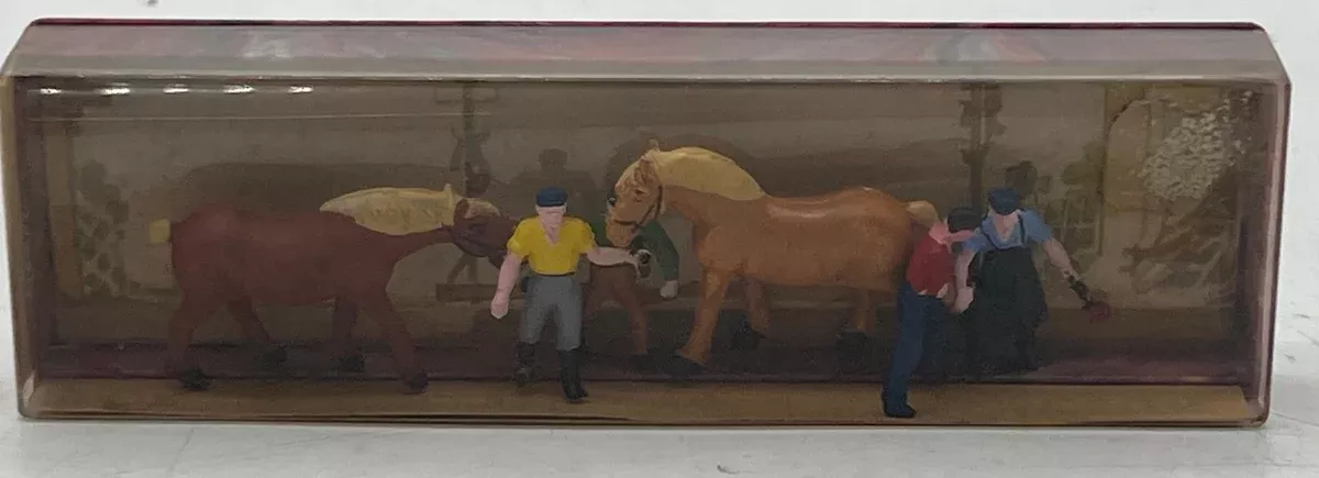Merten 889 Blacksmiths & Horses German figures HO Scale Like New