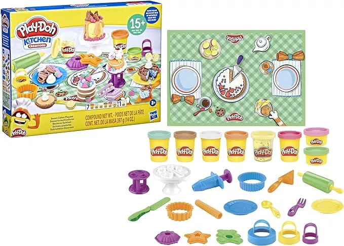 Play-Doh Kitchen Creations: Sweet Cakes